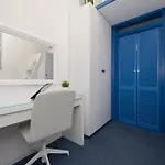 Spacious In The City Center By Rent Like *