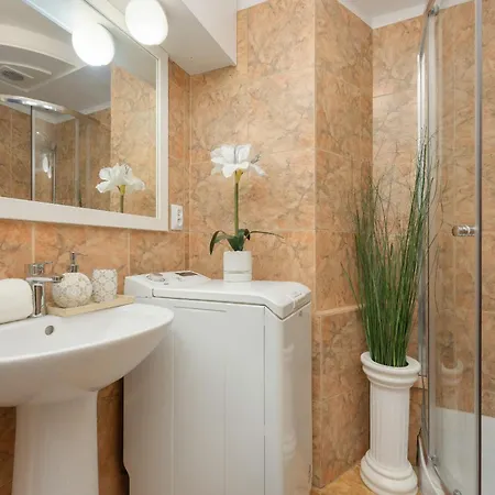 Spacious In The City Center By Rent Like Warsaw