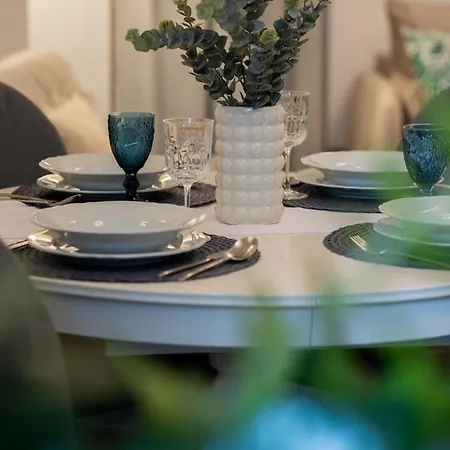 Apartmán Spacious In The City Center By Rent Like *