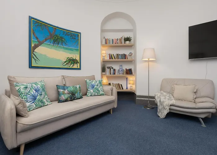 Spacious In The City Center By Rent Like Lejlighed